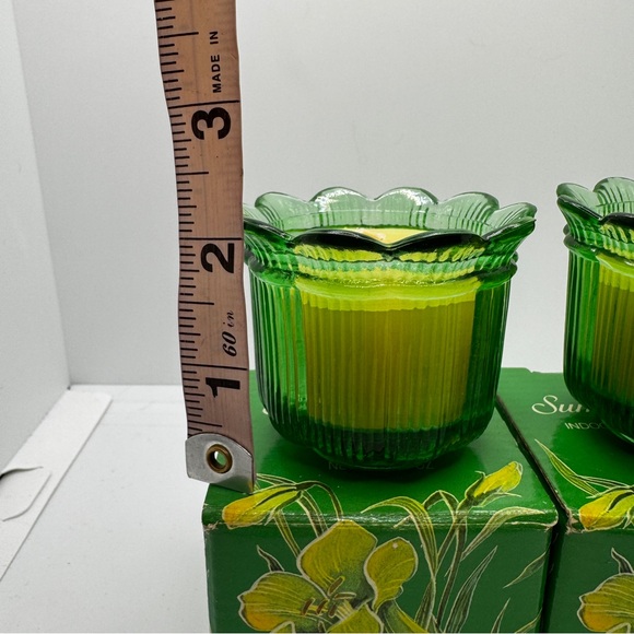 Vintage 1984 Avon Summer Lights Indoor Outdoor Candle Green‎ Floral Set of 2 - Picture 2 of 7